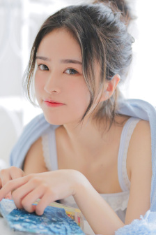 《阳光之下》电影